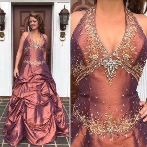 ✨ GORGEOUS Formal Dress - Rose color w/CRYSTALS✨